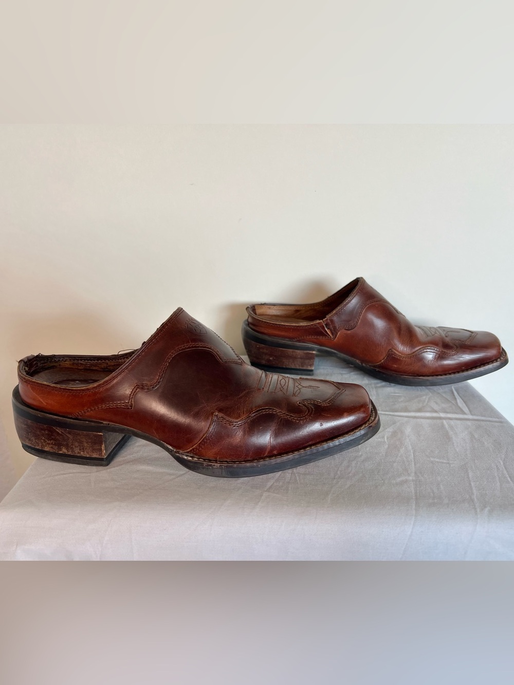 Ariat Women’s Slip-On Western Leather Mules Size 6.5 - Picture 7 of 13
